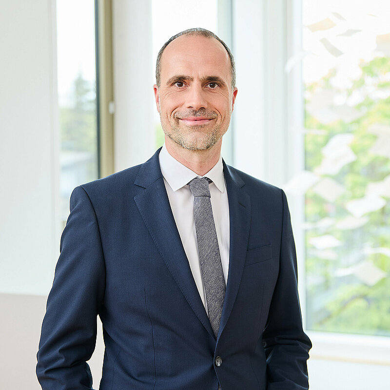 Foto des Ministers Clemens Hoch